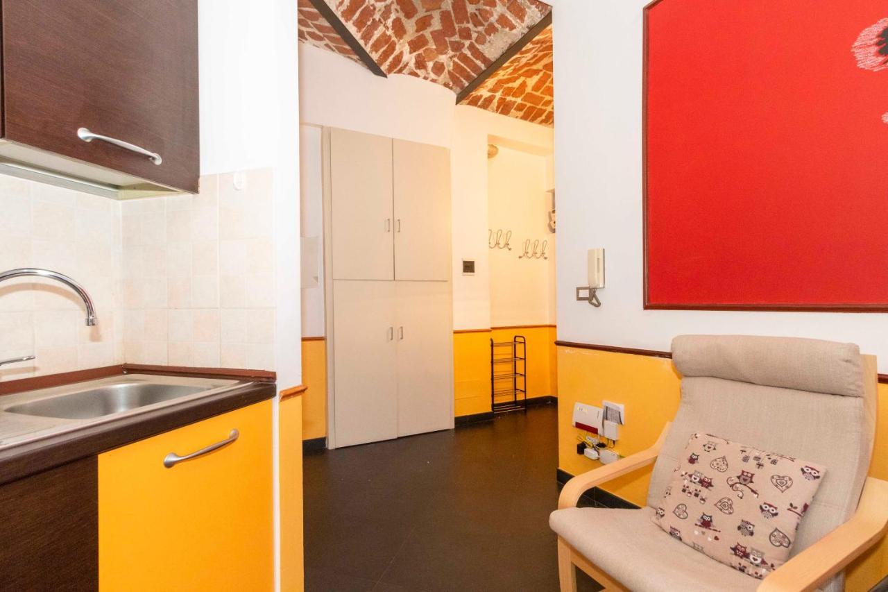 Colourful & Cozy Apartment Cenisia Turín Exterior foto